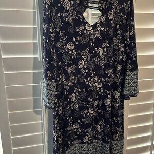Skies Are Blue Navy Floral Long Sleeve Dress